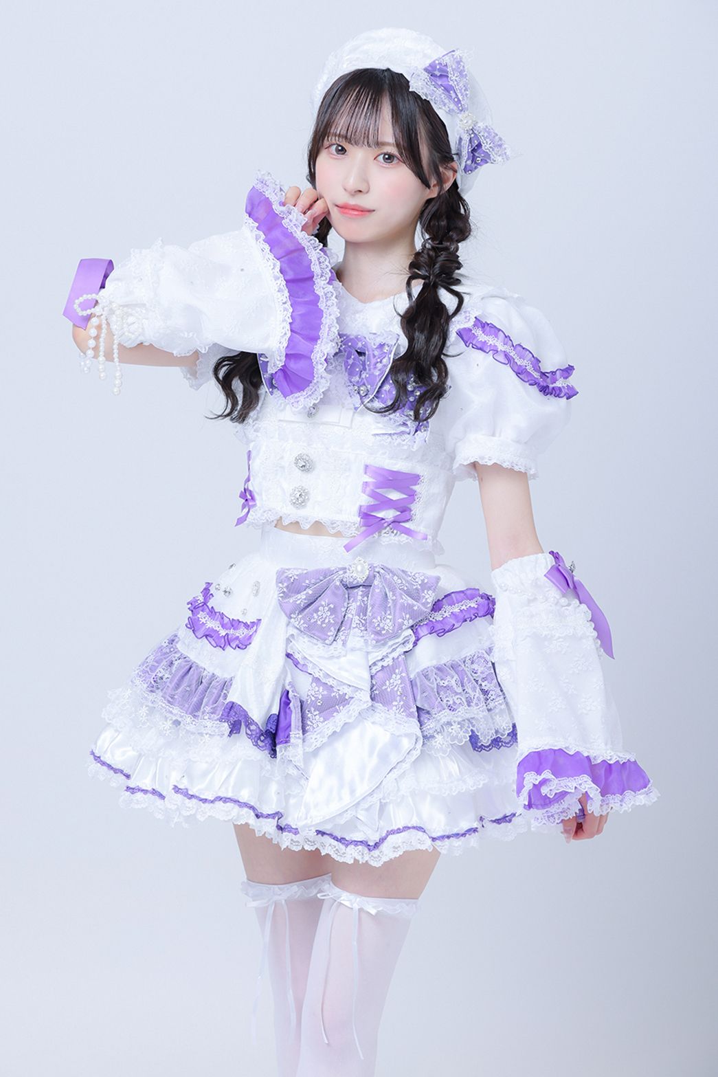 美波なこ